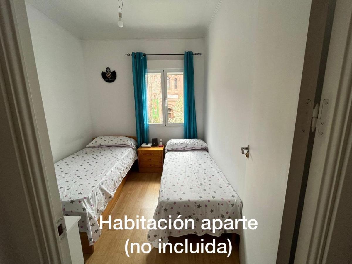 Habitacion Matrimonial En Piso Compartido En El Centro De Madrid Apartment Exterior photo